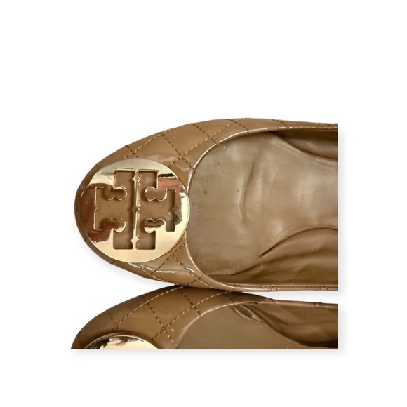 Tory Burch Quilted Tan Leather Logo Ballet Flats with Gold Emblem - Picture 3 of 4